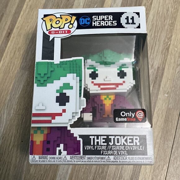 Funko Pop! 8-Bit #11 DC Heroes Chase Metallic Joker (Gamestop Exclusive) - Picture 4 of 9